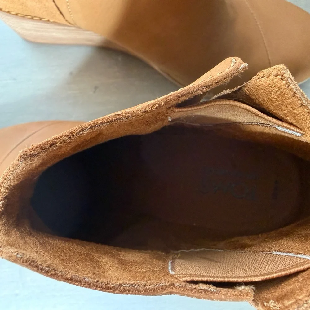 TOMS Kelsey Boots Womens Size 9 Tan Brown Suede Wedge Ankle Booties NWT